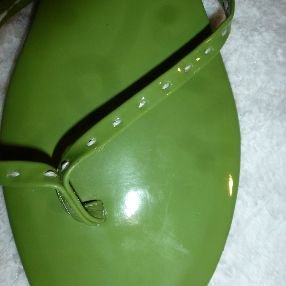 Montego Bay Club Womens Size 11 Green Thong Flip Flop Sandals - Picture 5 of 9